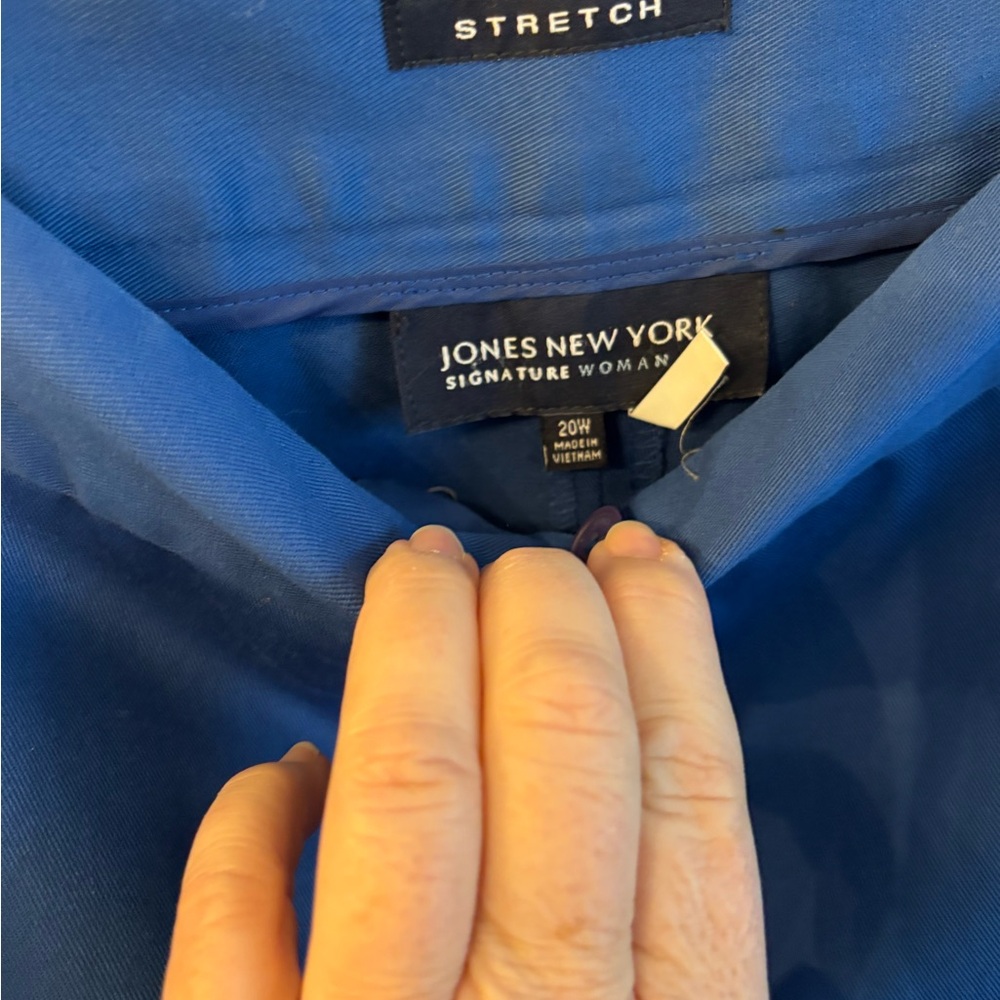 Jones New York Vibrant Blue Top